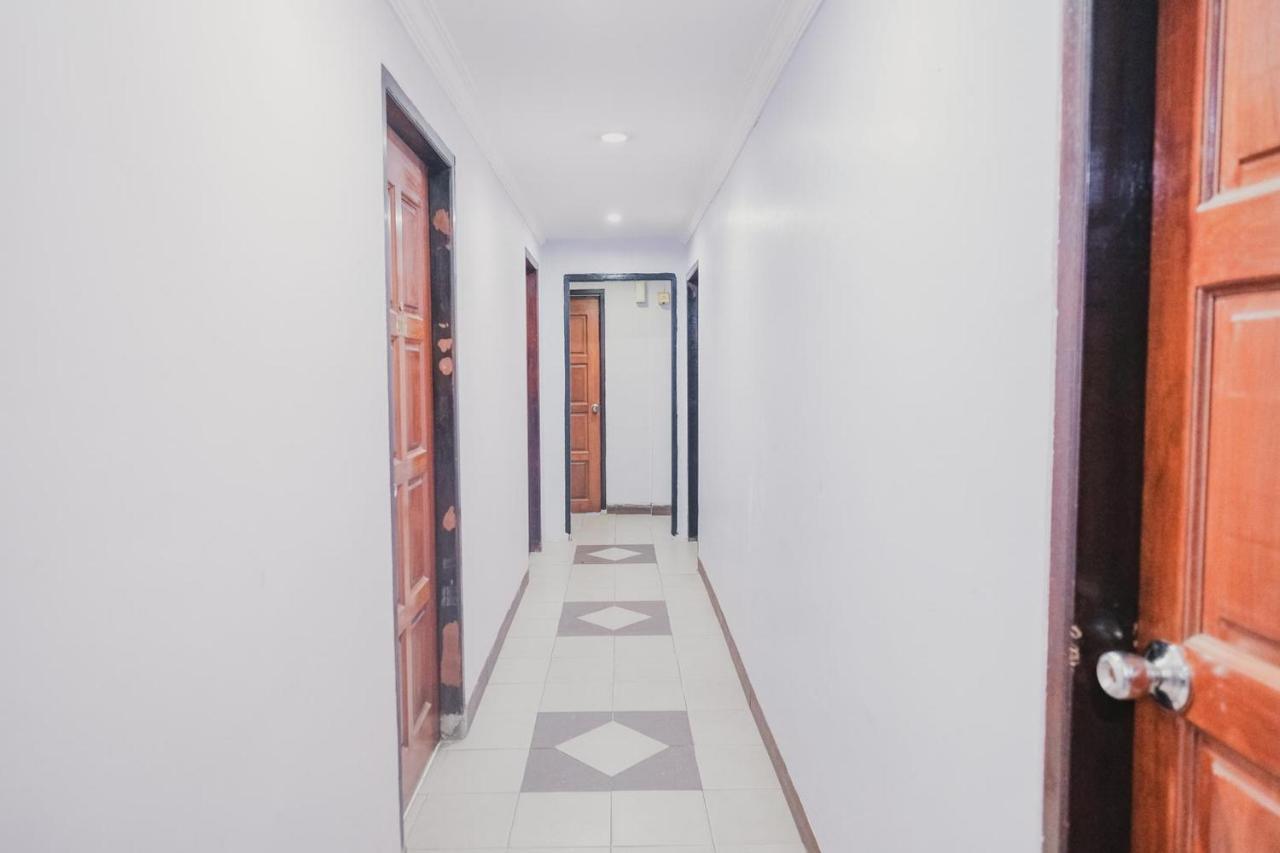 Reddoorz Near Nagoya Hill Mall Batam 5 Luaran gambar